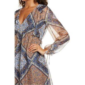 💕JUST TAYLOR💕 Chiffon Balloon Sleeve Self Dress